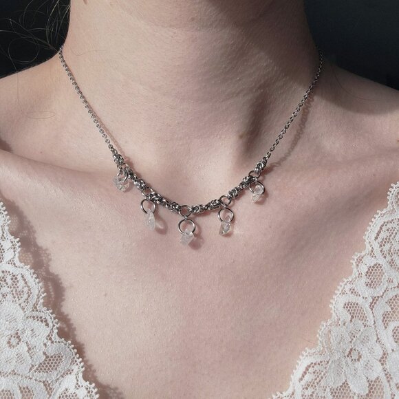 Gothic Fairy clear crystal choker necklace with a small silver chain - Picture 2 of 8